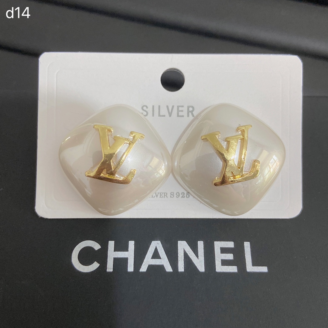 LV earring 108470