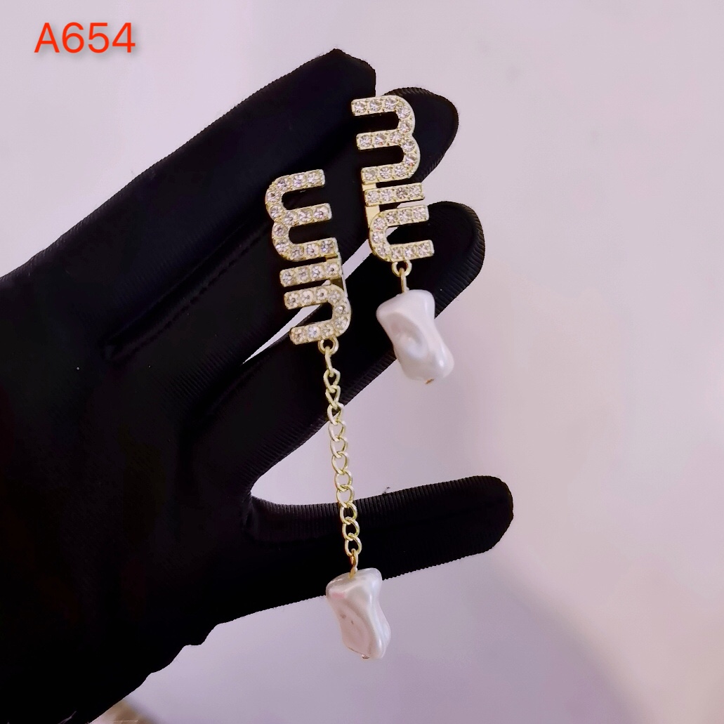 Miumiu earring 108356