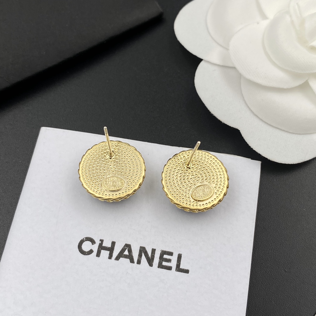 A842/A843 Chanel earring 108255