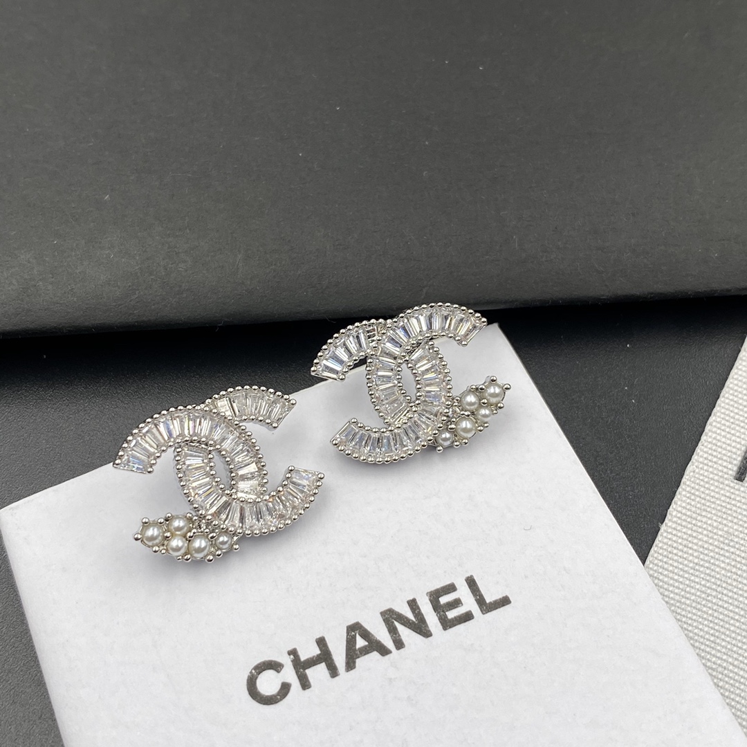 A841 Chanel earring 108267