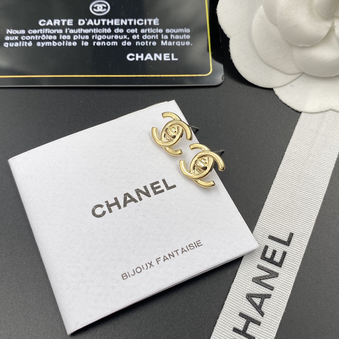 A097 Chanel earring 108289