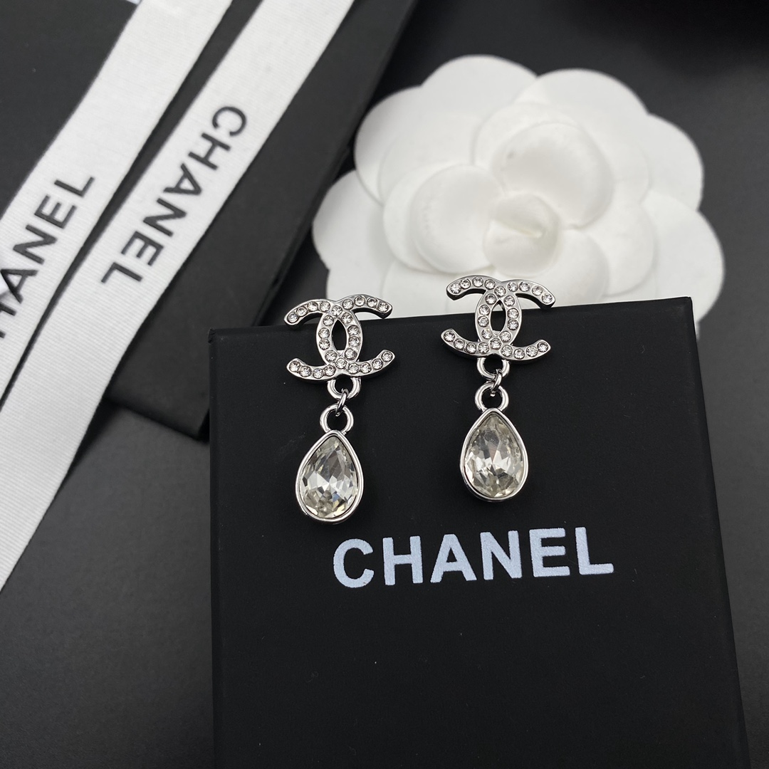 A661 Chanel earring 108309