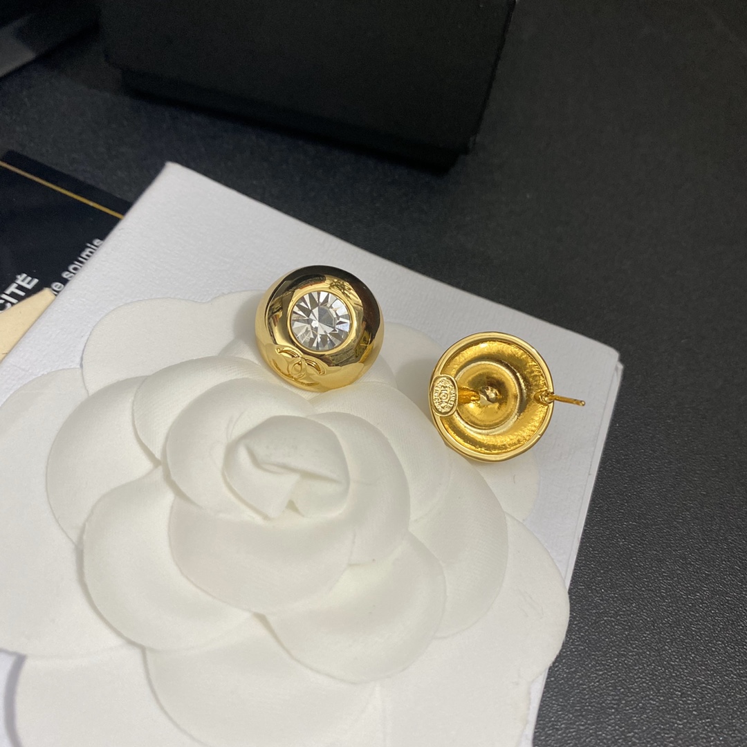 A887 Chanel earring 108312