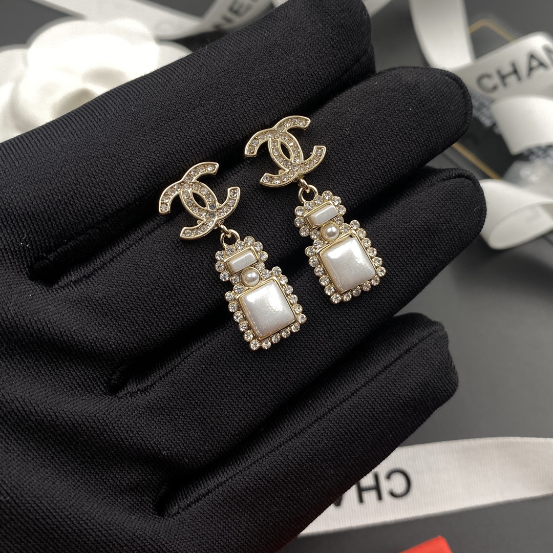 A824 Chanel earring 108338