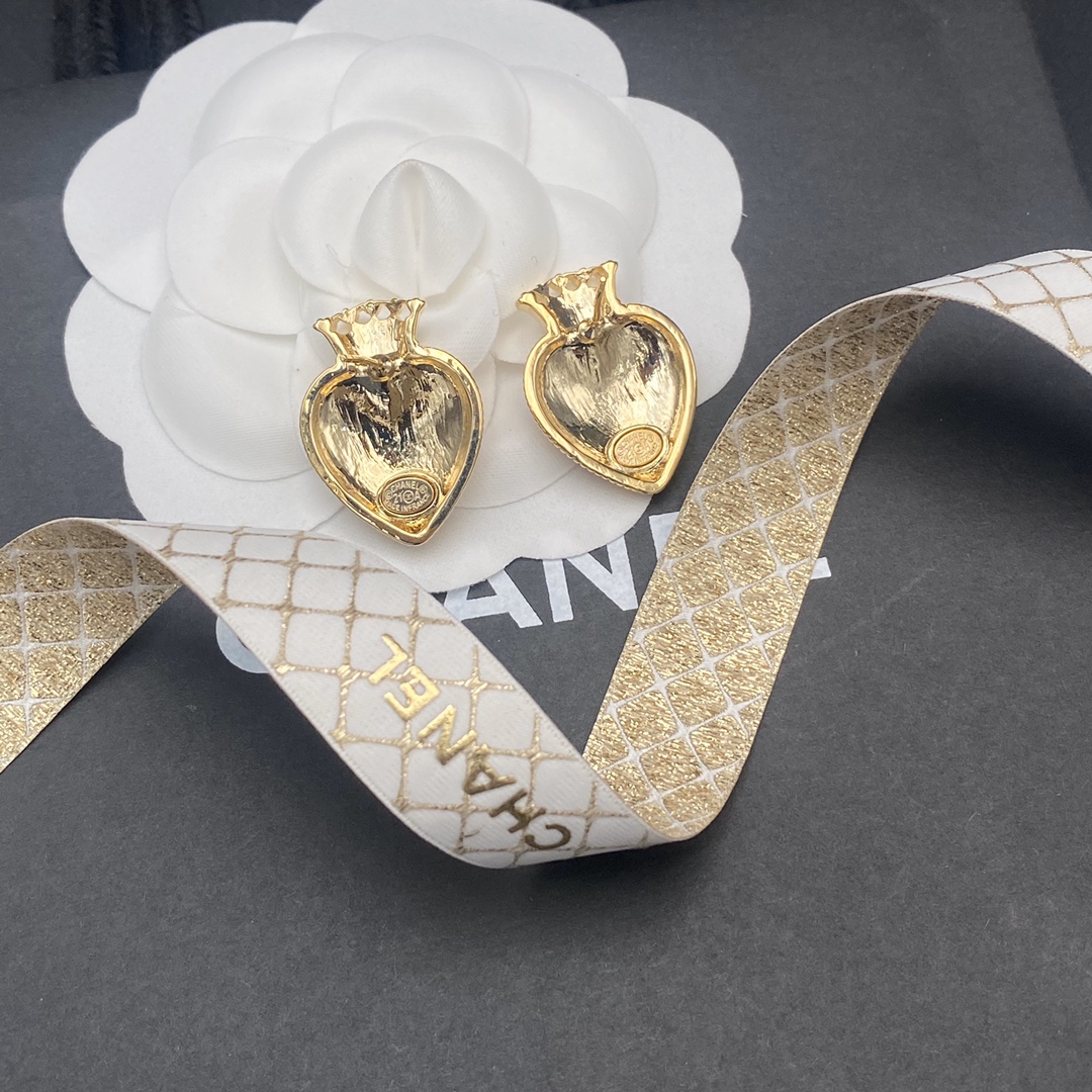A586  Chanel earring 108339