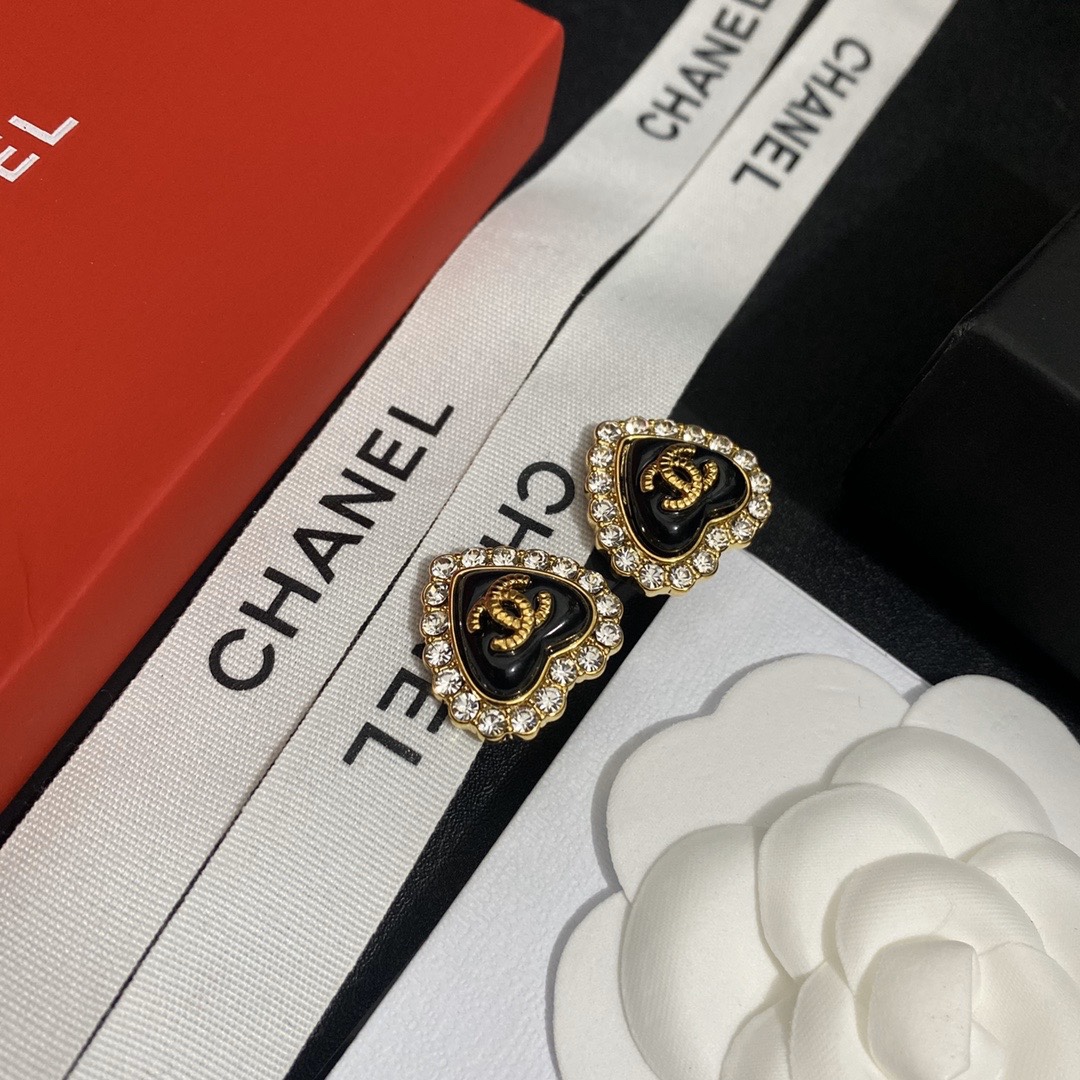 A820  Chanel earring 108340
