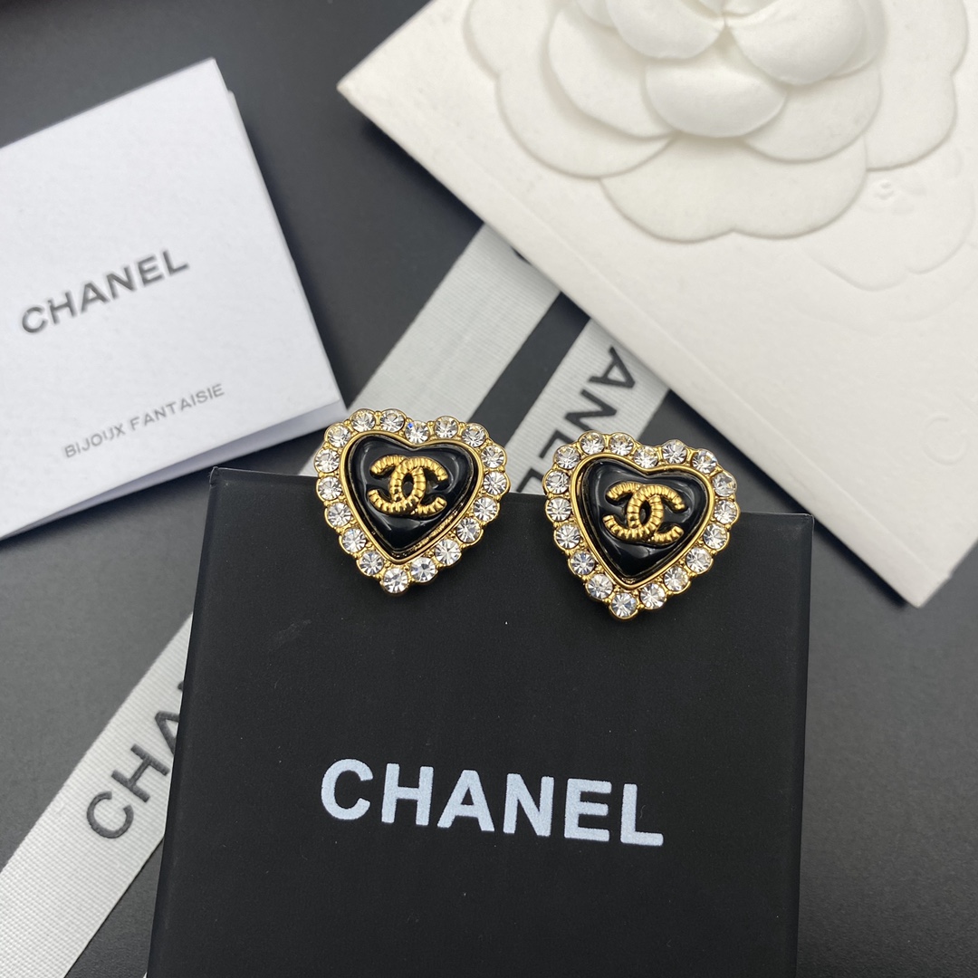 A820  Chanel earring 108340
