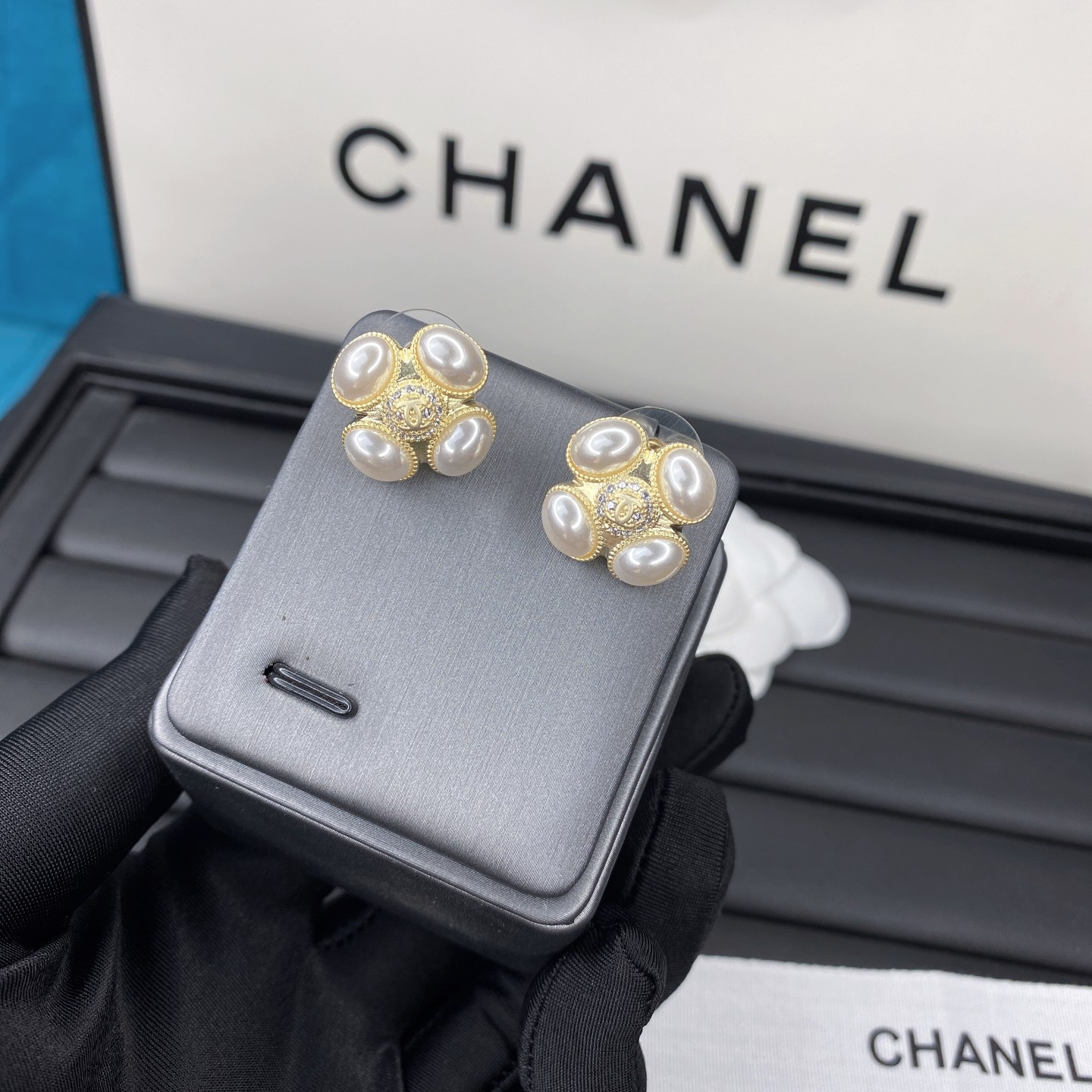 A204  Chanel earring 106955