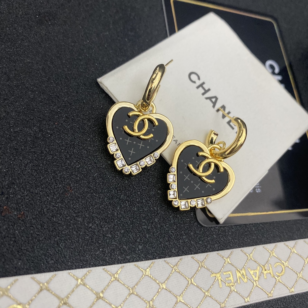 A439 Chanel earring 106298