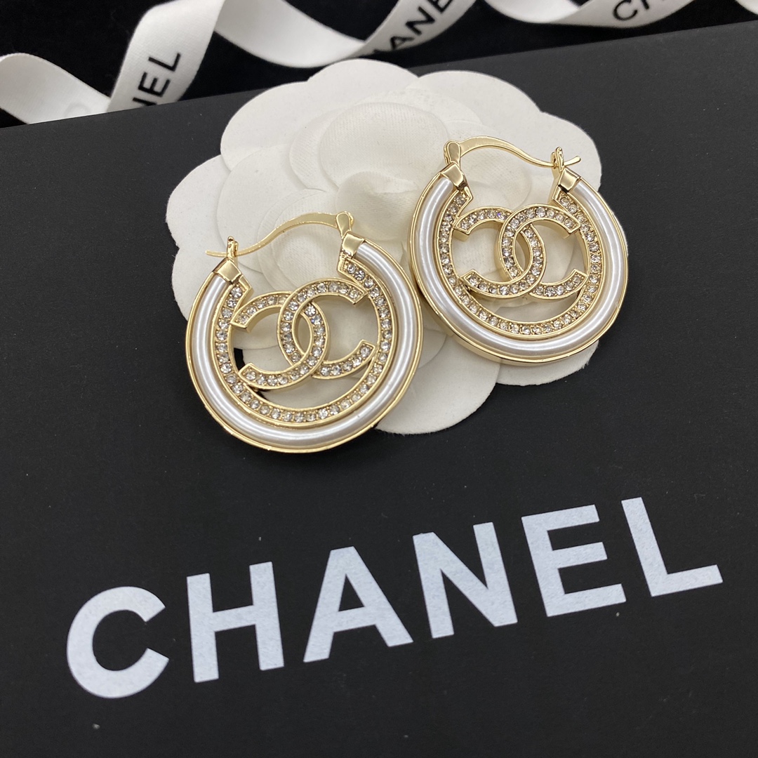 A236 Chanel earring 108525
