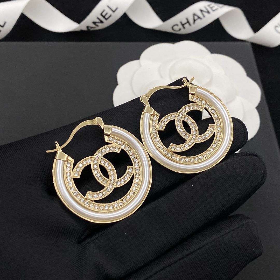 A236 Chanel earring 108525