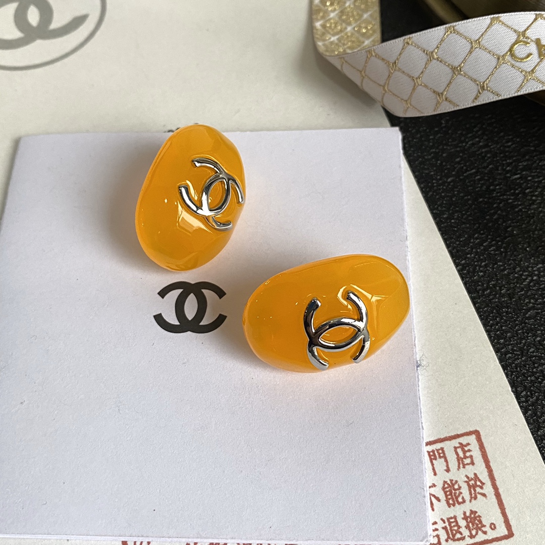 A859(Yellow) Chanel earring 108540
