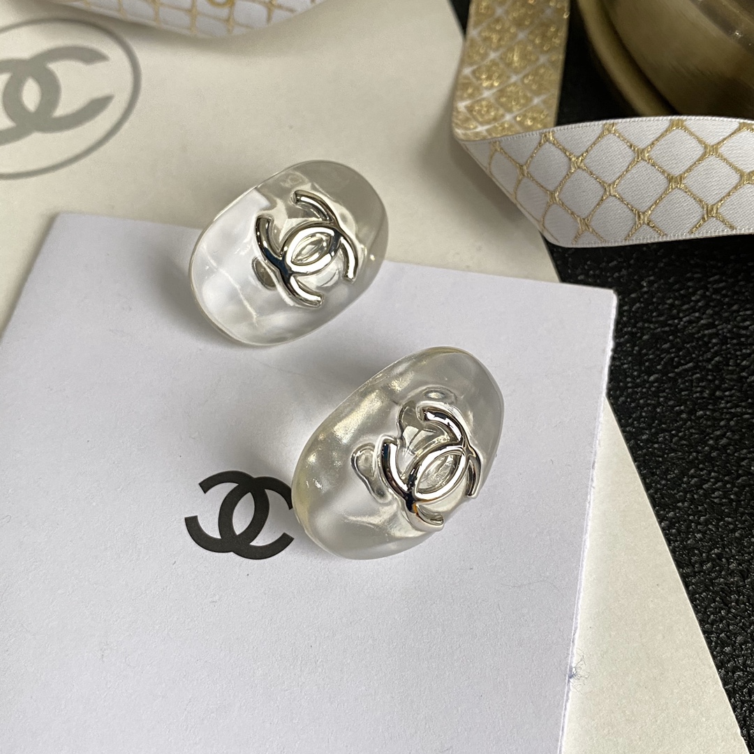 A858(silver) Chanel earring 108541