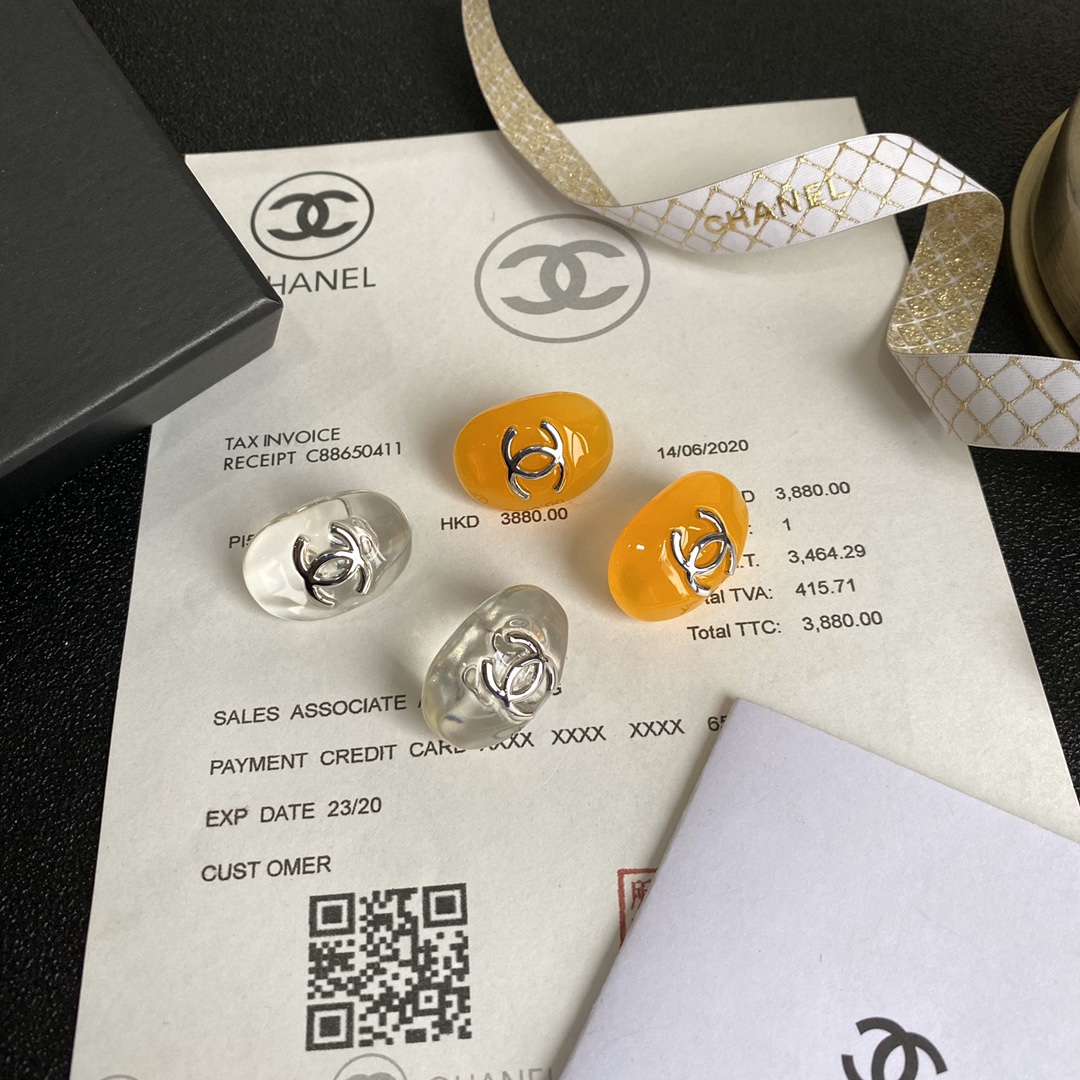 A858(silver) Chanel earring 108541