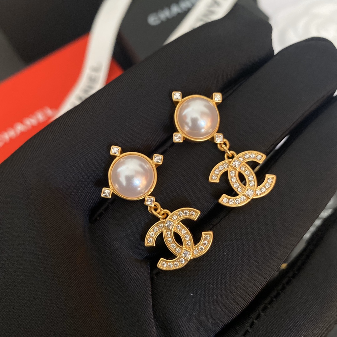 A203 Chanel earring 108569