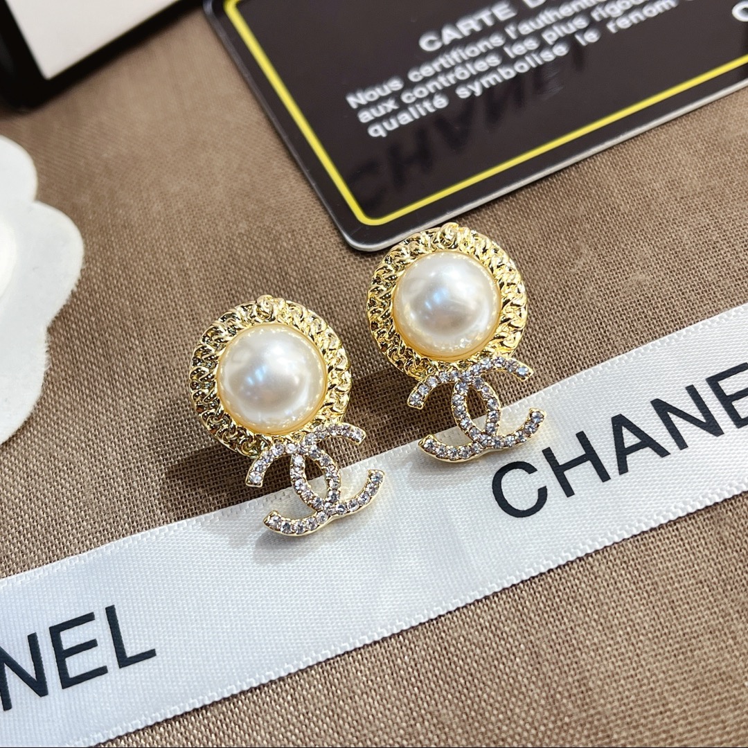 A669   Chanel earring 108576