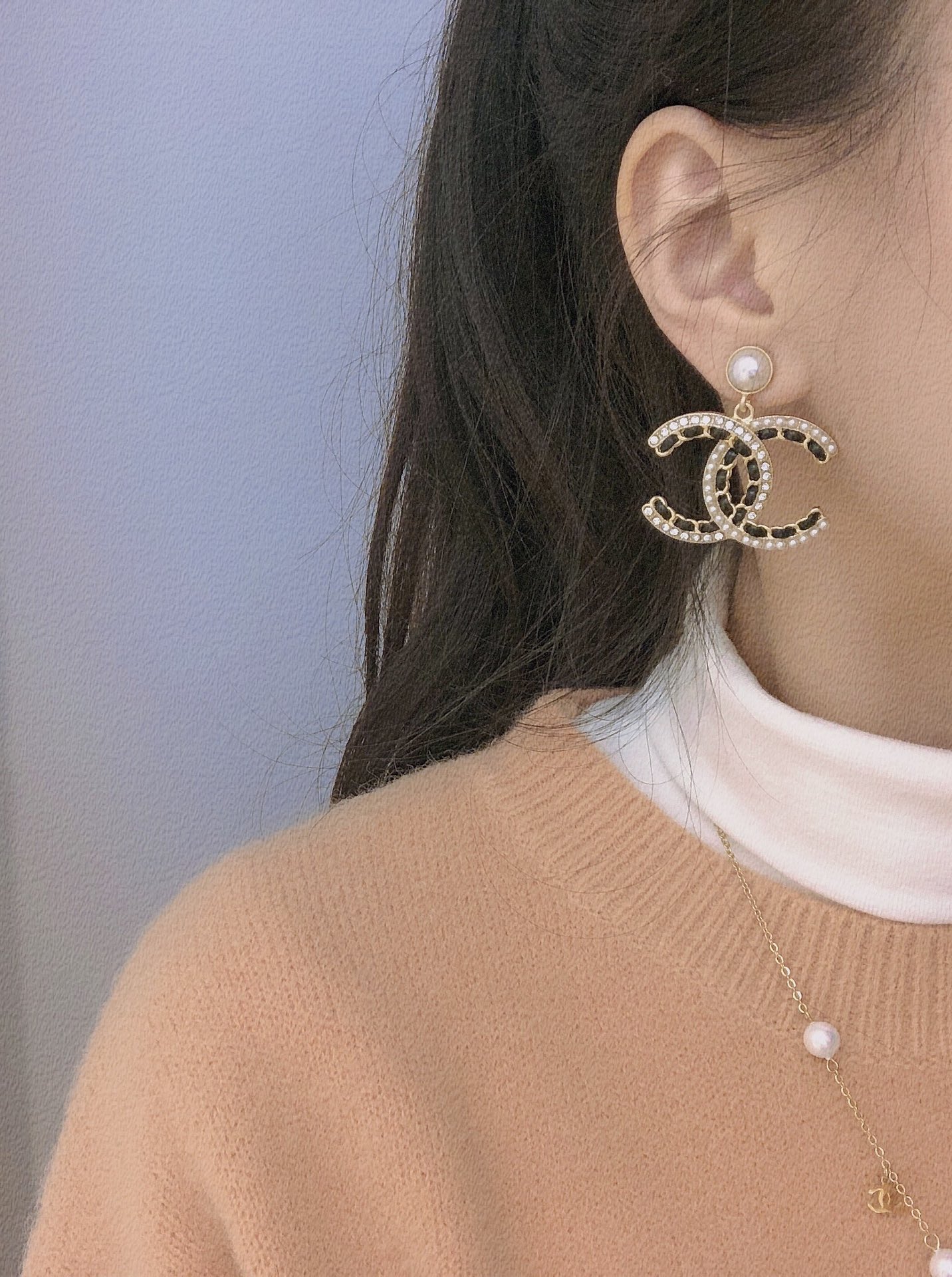 A374    Chanel earring 108579