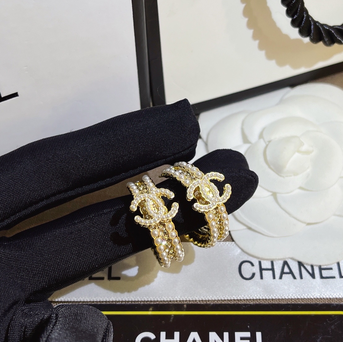 A676    Chanel earring 108582