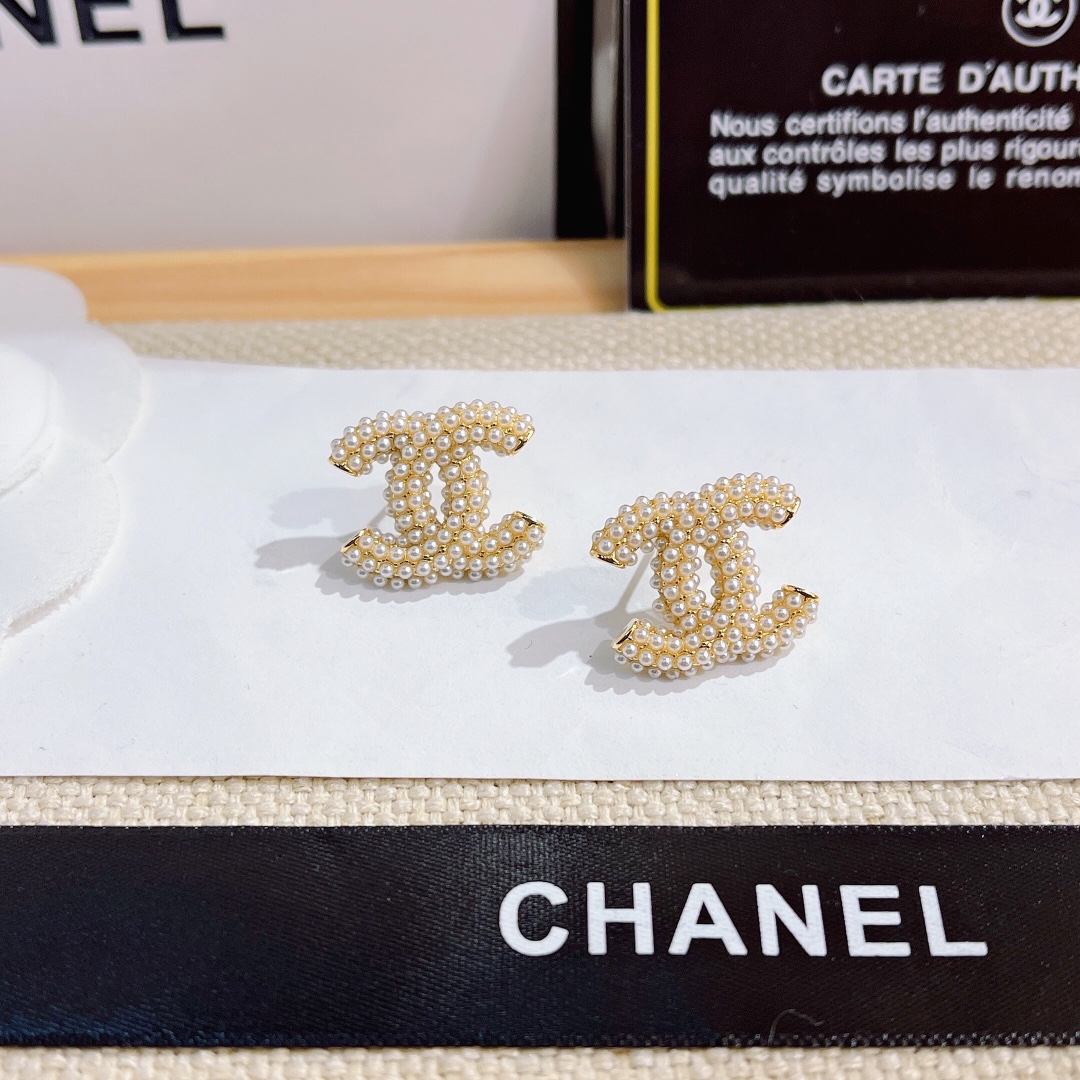 A679   Chanel earring 108583