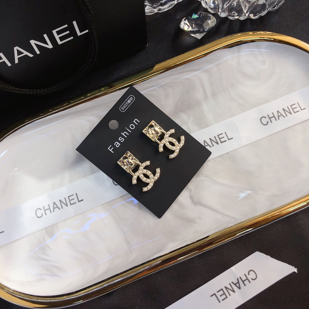 A464   Chanel earring 108588