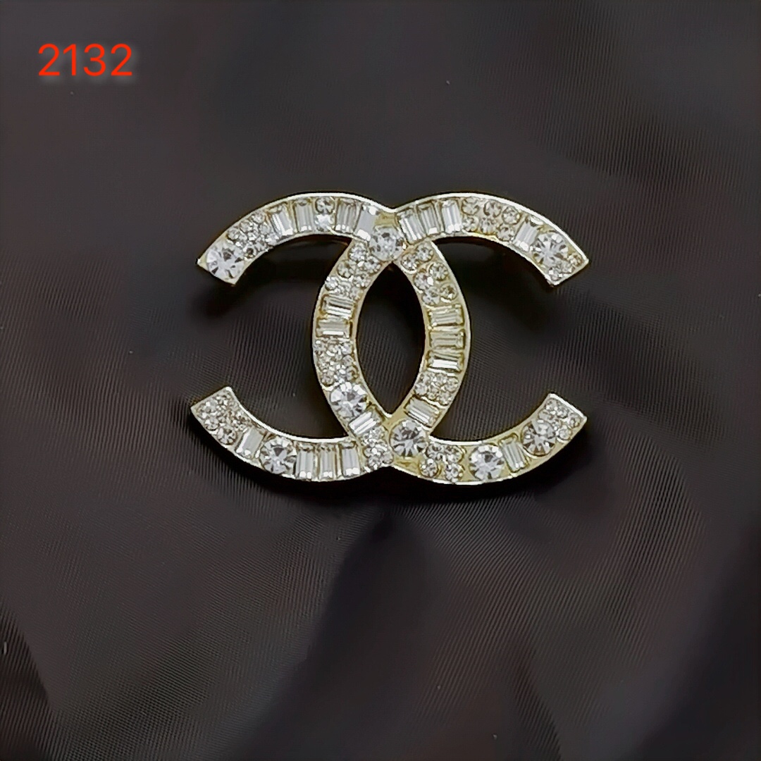 Chanel brooch 108396