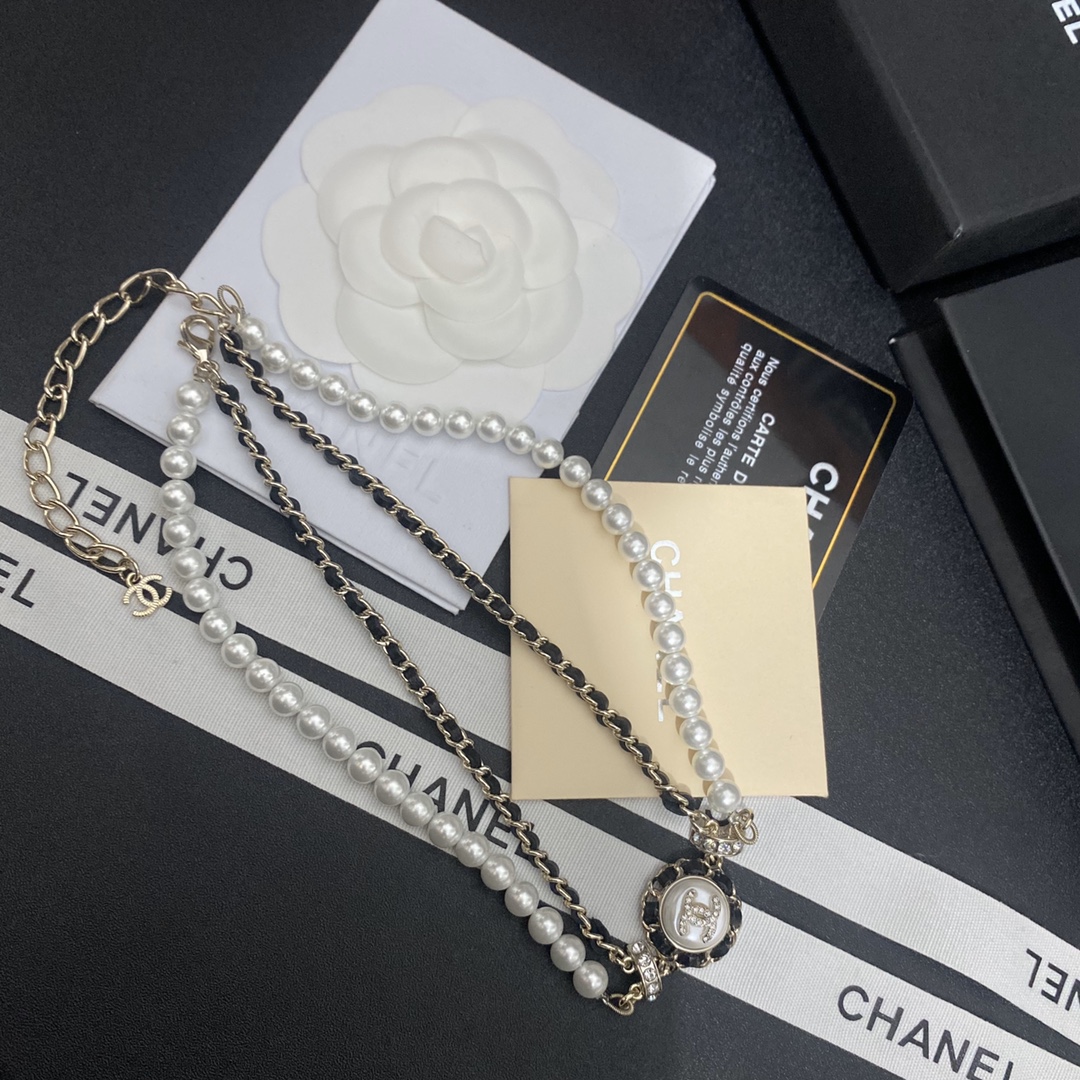 B085  Chanel choker necklace 108341