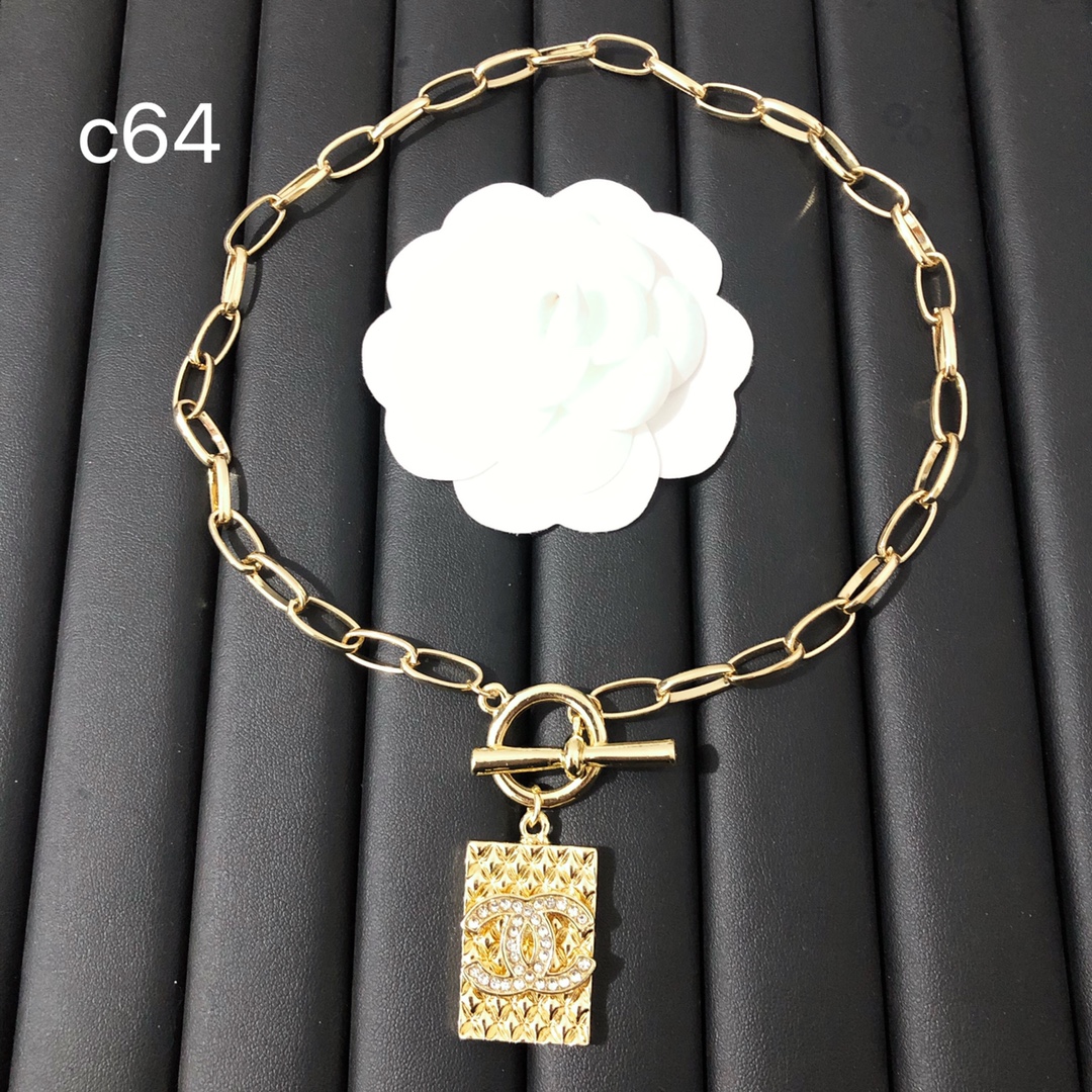Chanel necklace 108432
