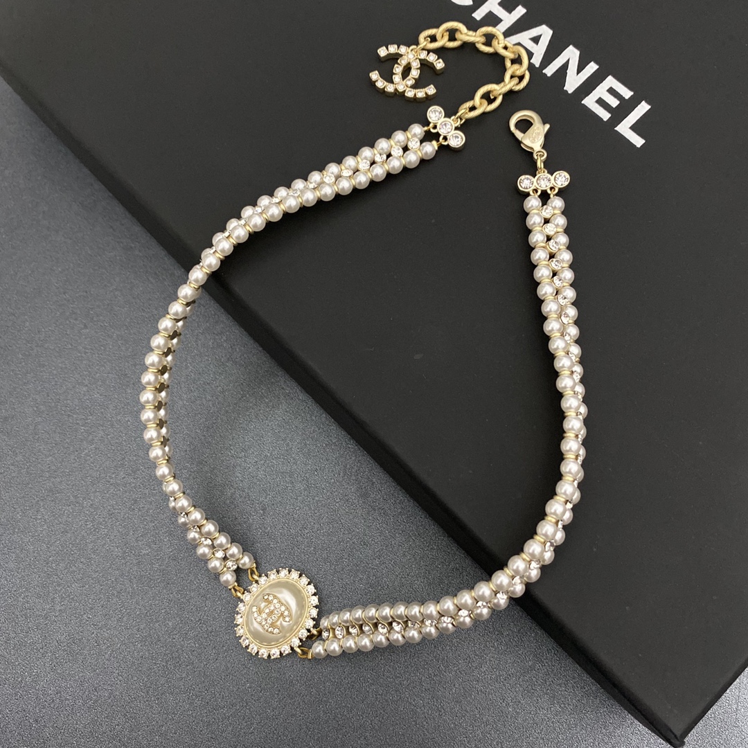 B023 Chanel choker necklace 104498