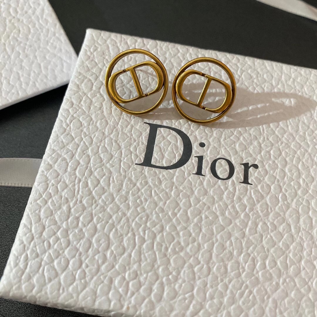 A248 Dior gold earrings for women 108314