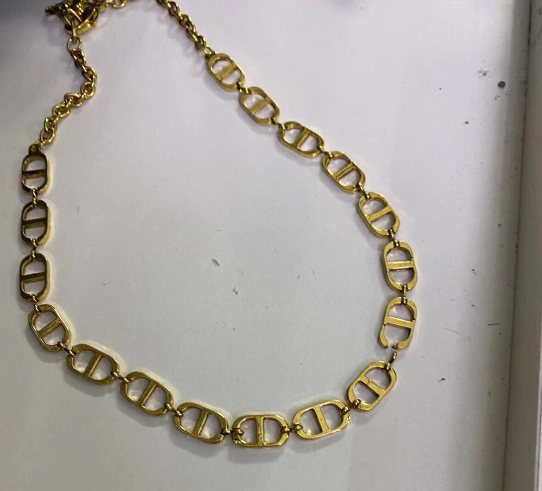 Dior necklace 108357