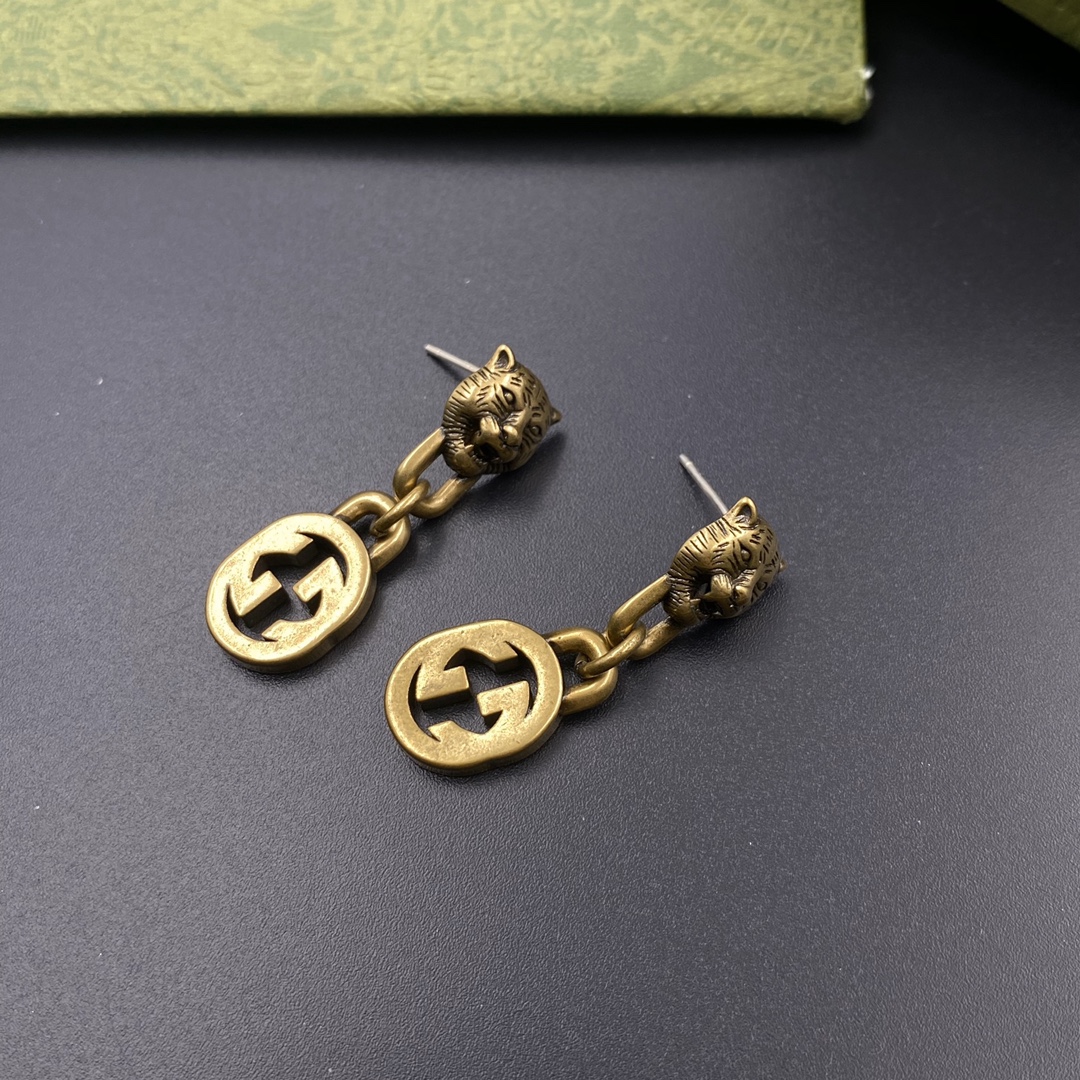 A251 Gucci designer stud earrings 108488