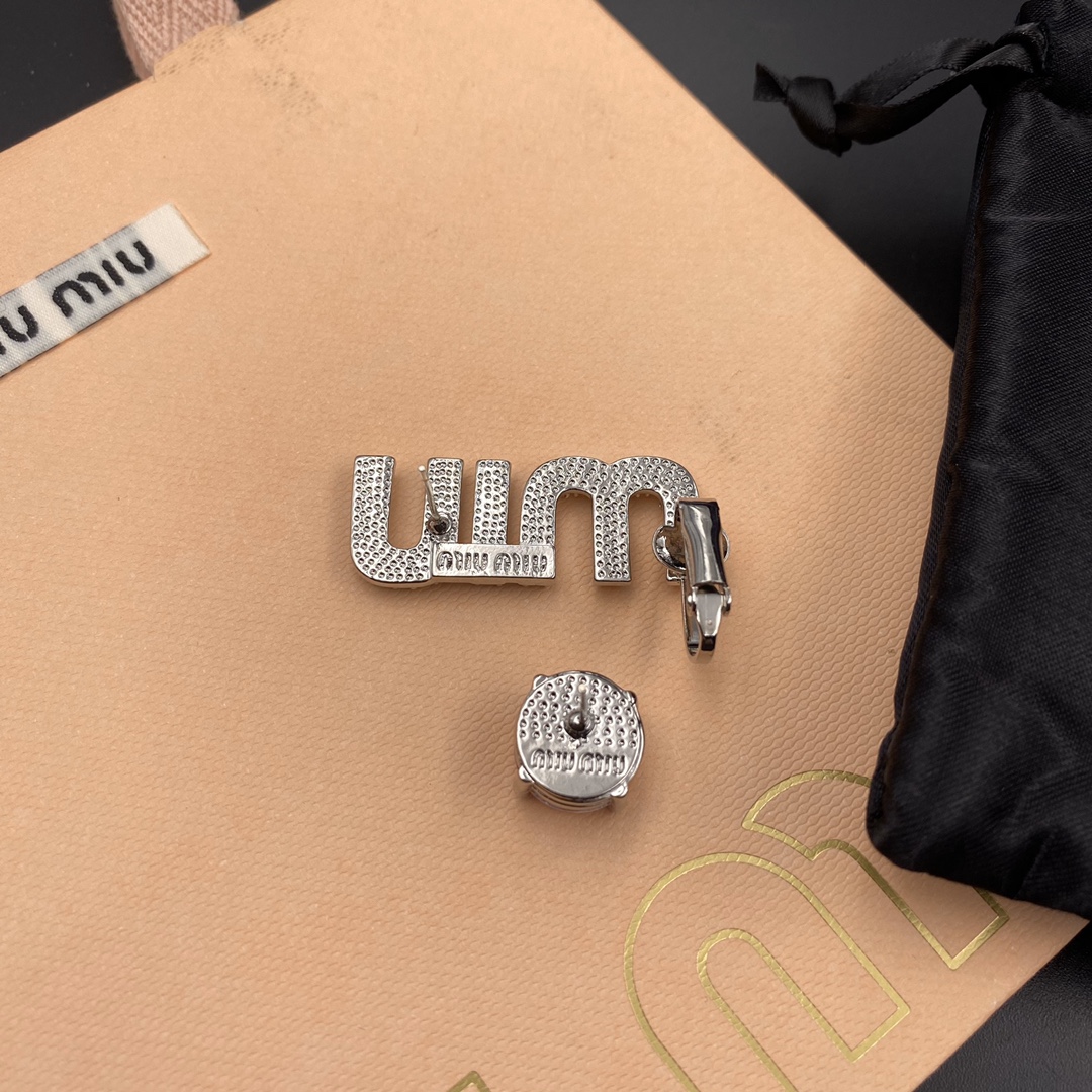 A608 MIUMIU earring wholesale 108274