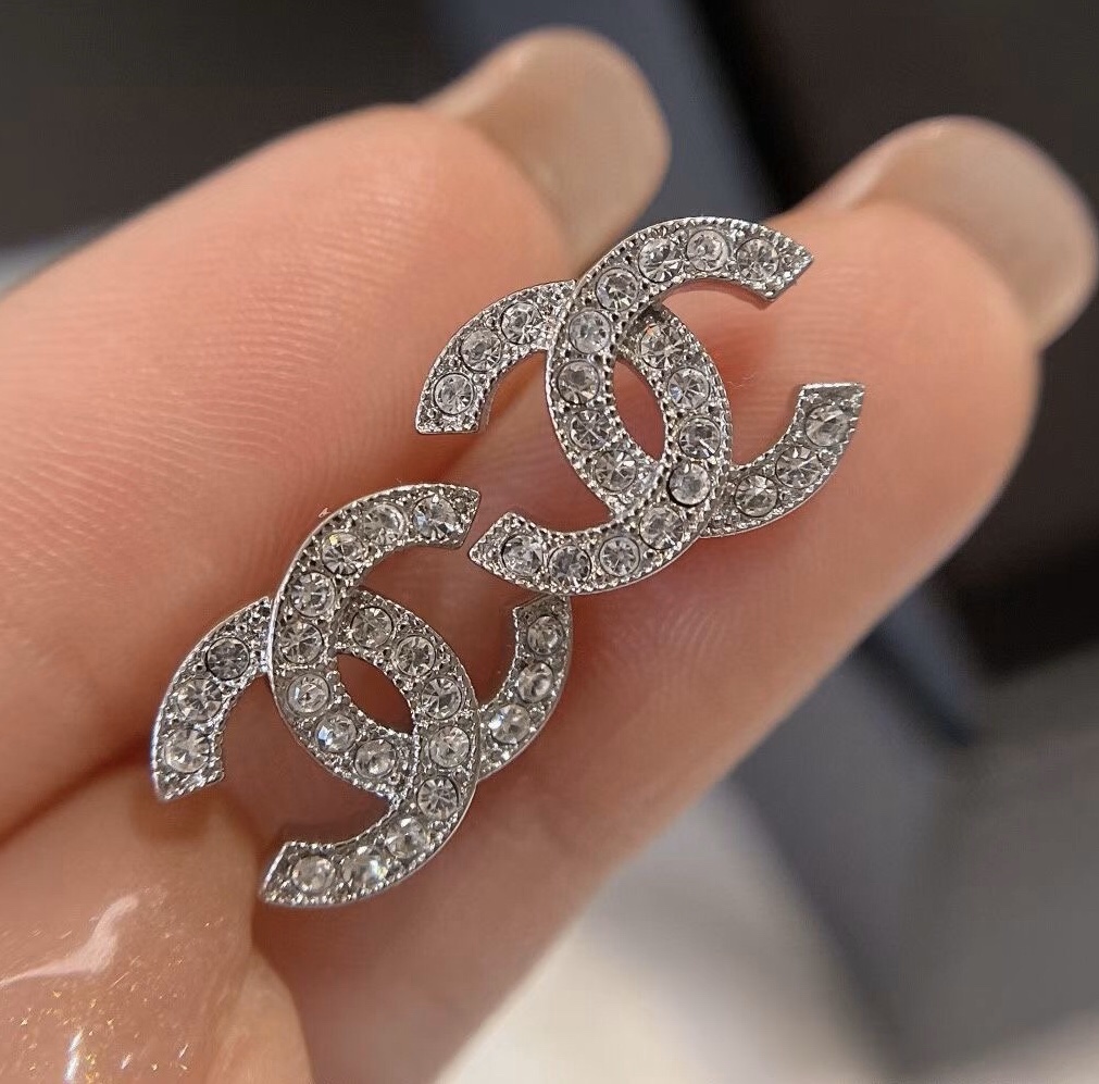 Chanel earring 108369
