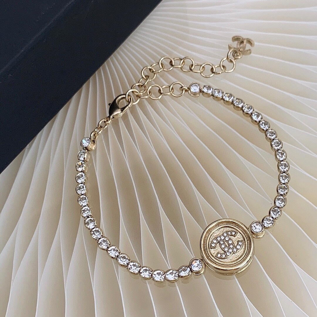 Luxury Chanel bracelet instafashion 108613