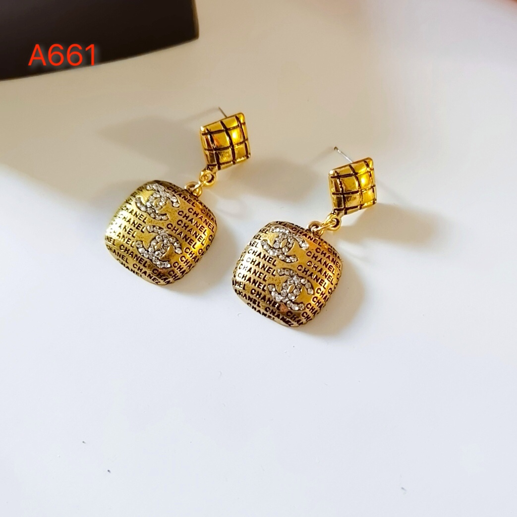 Chanel vintage earring 108611