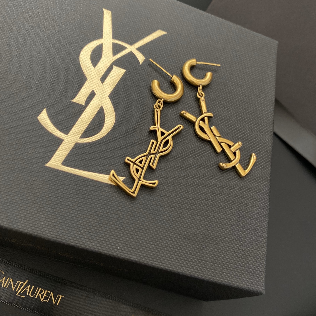 A832 YSL earring 108676
