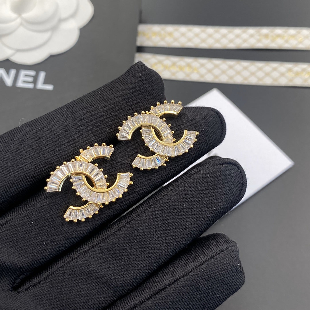 A289  Chanel earring 108673