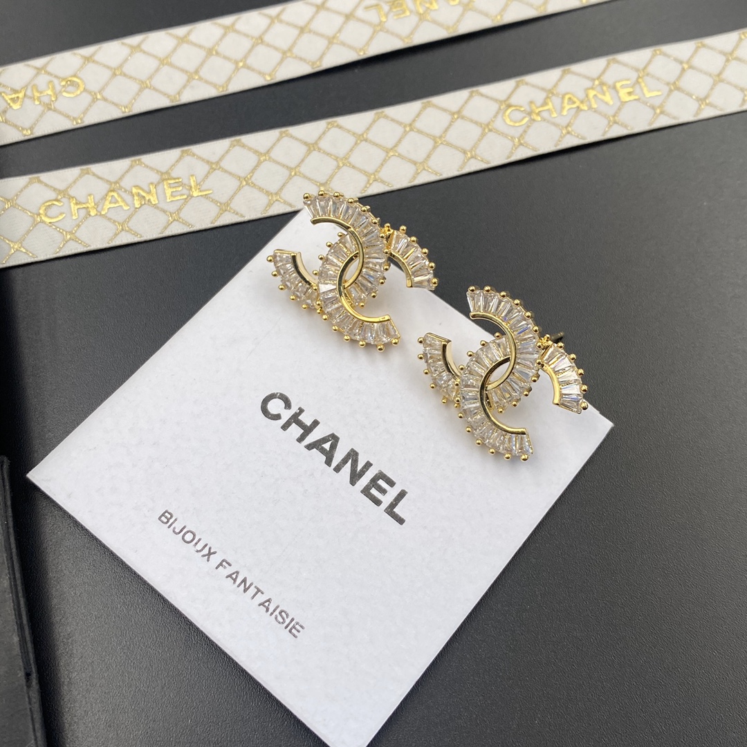 A289  Chanel earring 108673