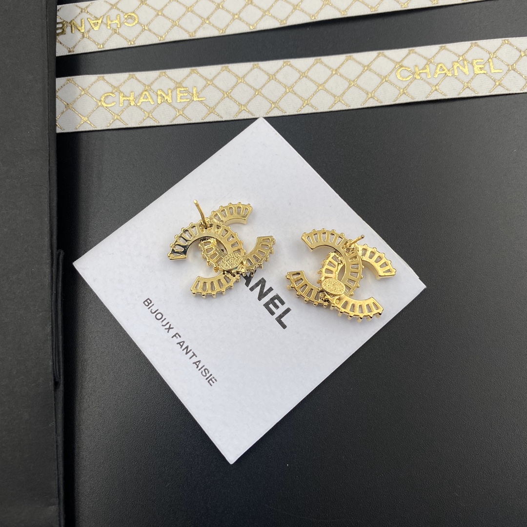 A289  Chanel earring 108673