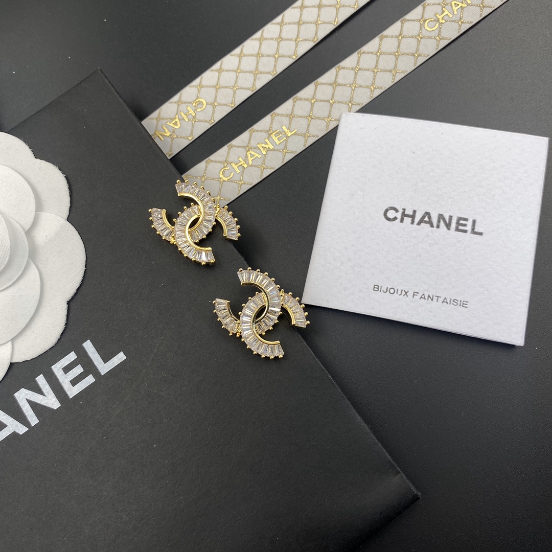 A289  Chanel earring 108673
