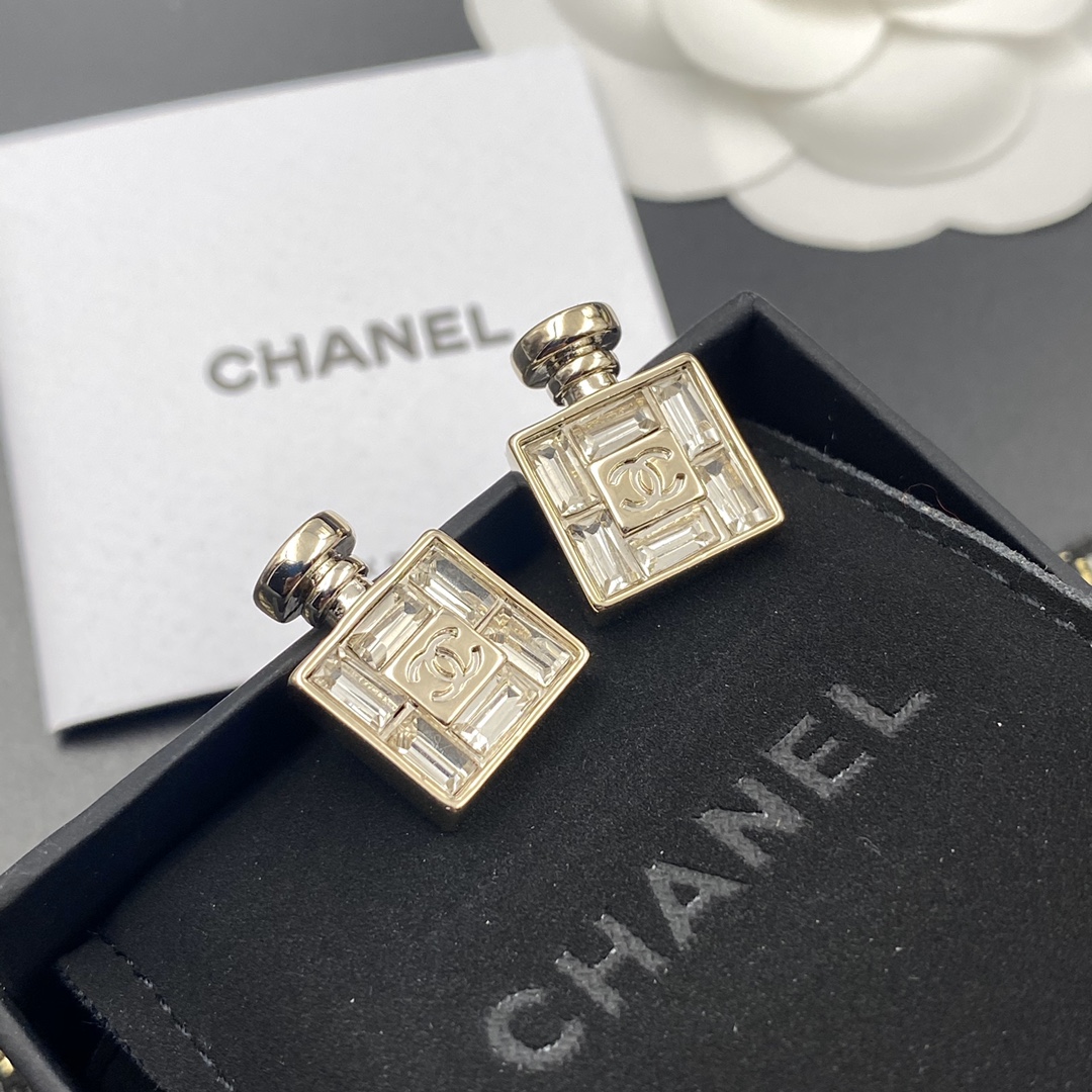 A166  Chanel earrings 108658
