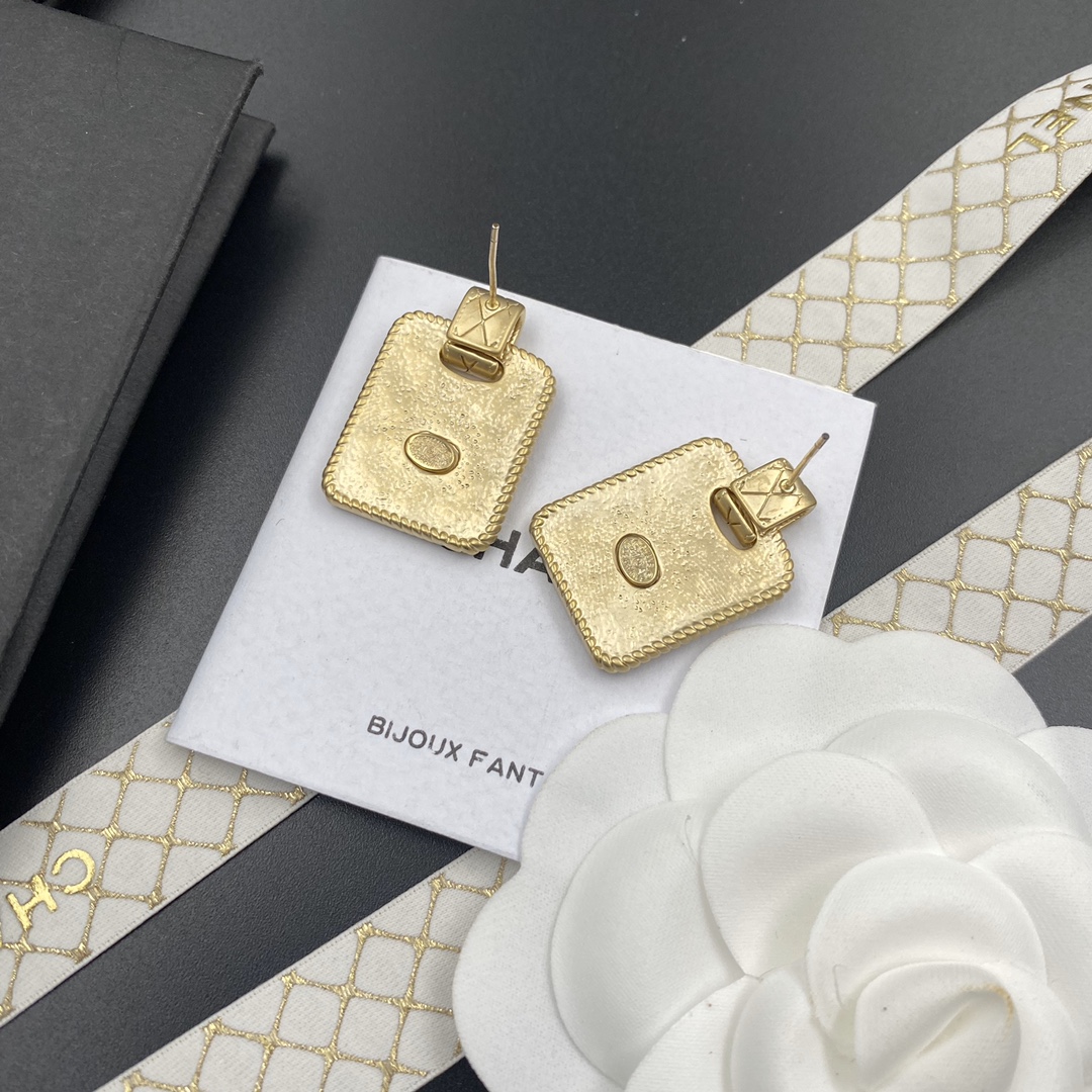 A849 Chanel earring 108655