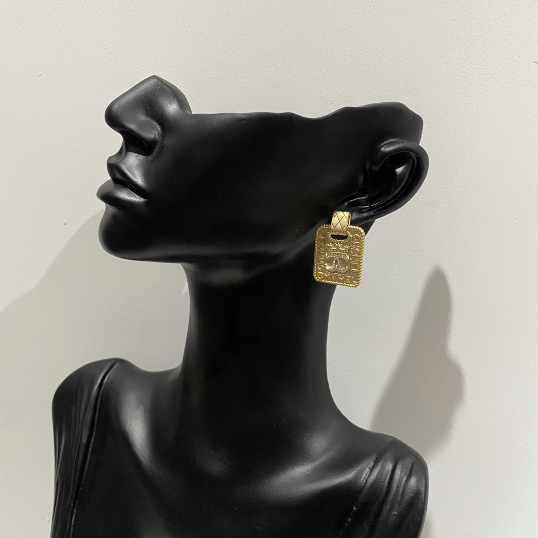 A849 Chanel earring 108655
