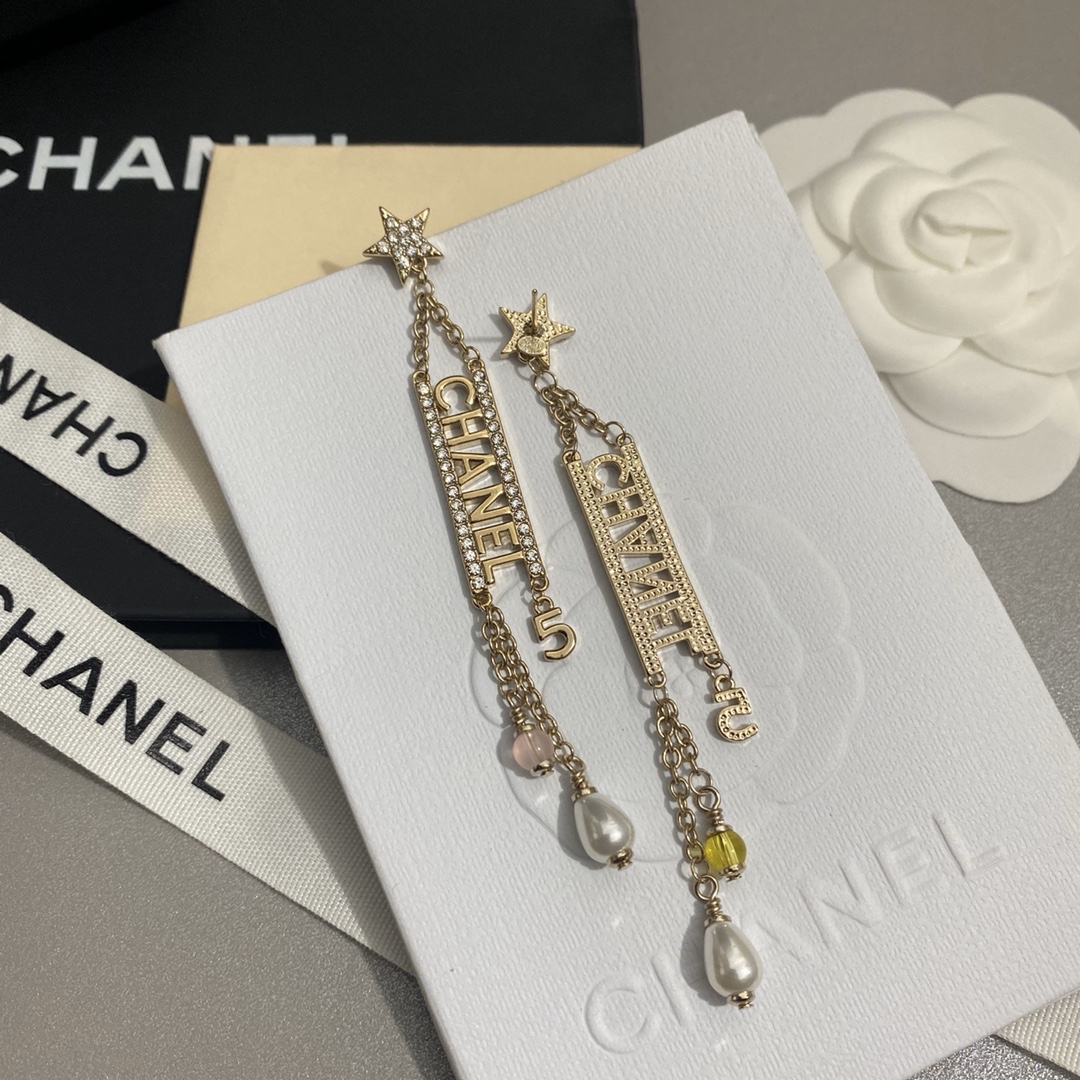 A405 Chanel earrings 108794