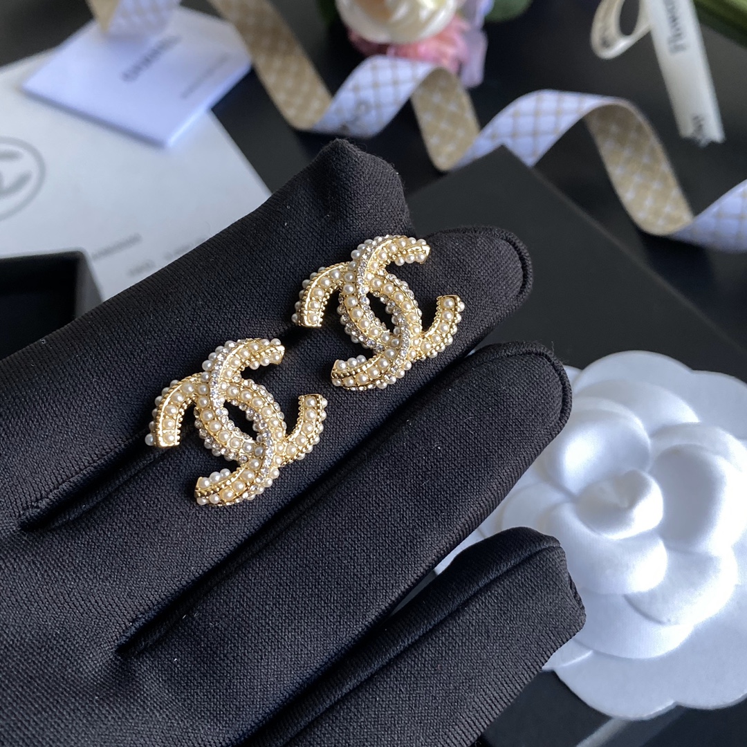 A883 Chanel earrings 108792
