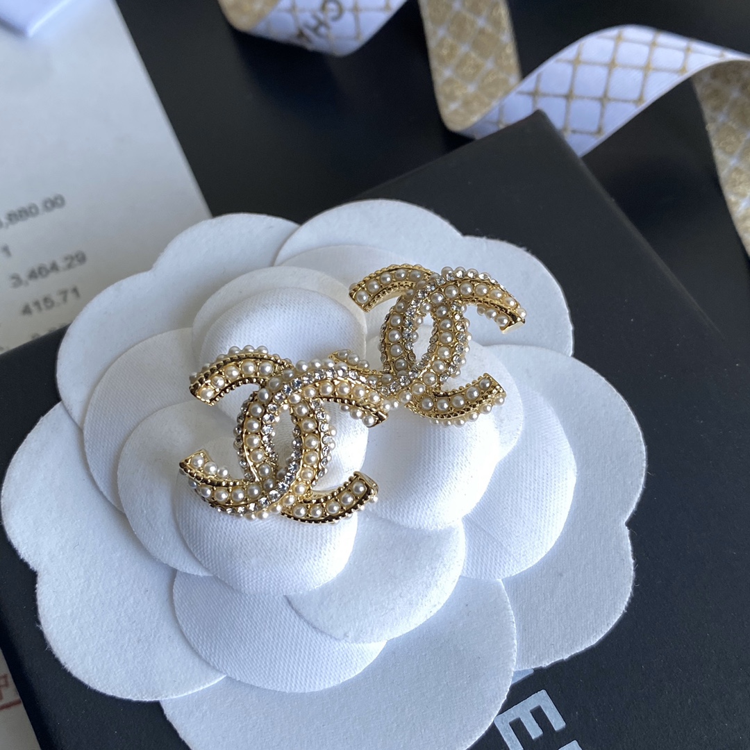 A883 Chanel earrings 108792