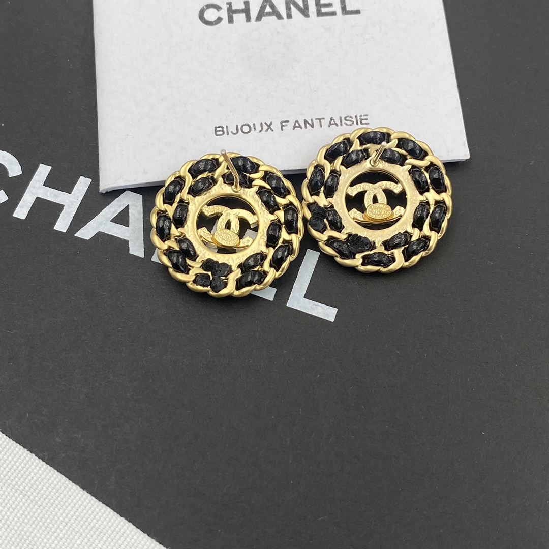 A759 Chanel earrings 108781