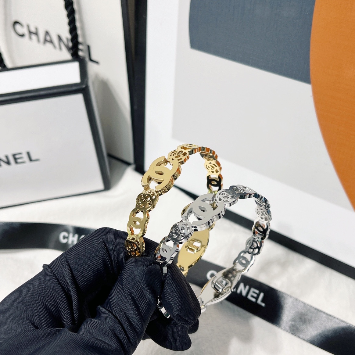 S292 Chanel bracelet 108765