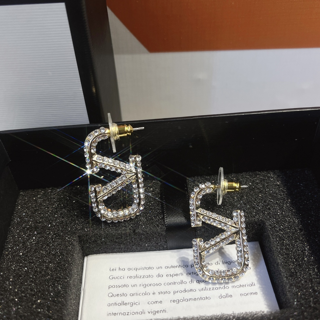 A705 Valentino earrings 108760