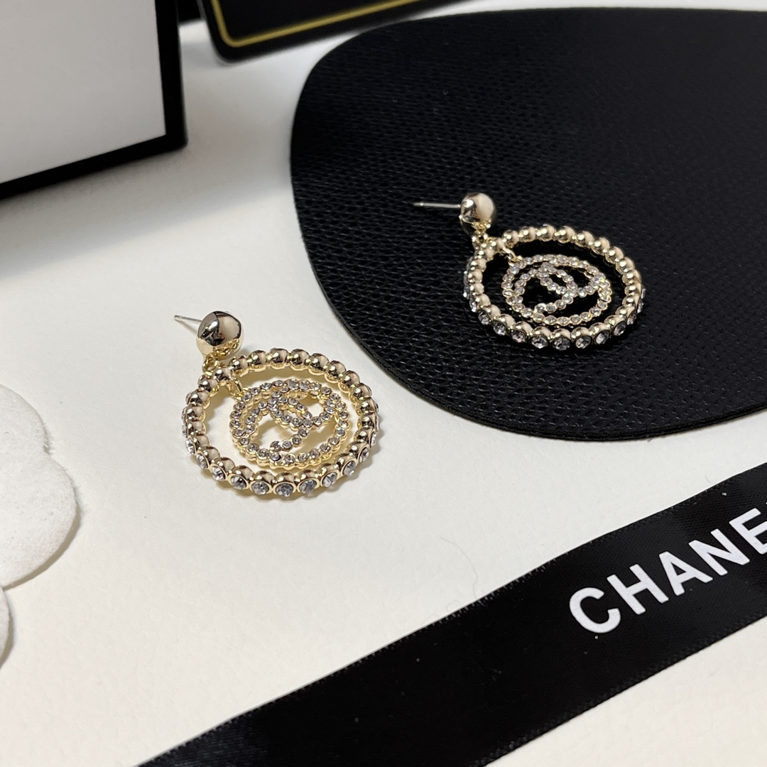 A710 Chanel earrings 108748